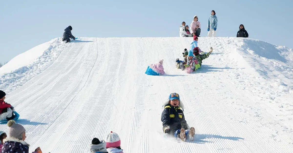 Japan Hokkaido Sapporo Snow - ทัวร์ญี่ปุ่น ฮอกไกโด ซัปโปโร สนุกกับกิจกรรมลานหิมะและหมู่บ้านน้ำแข็งแห่งทะเลสาบชิคาริเบ็ตสี