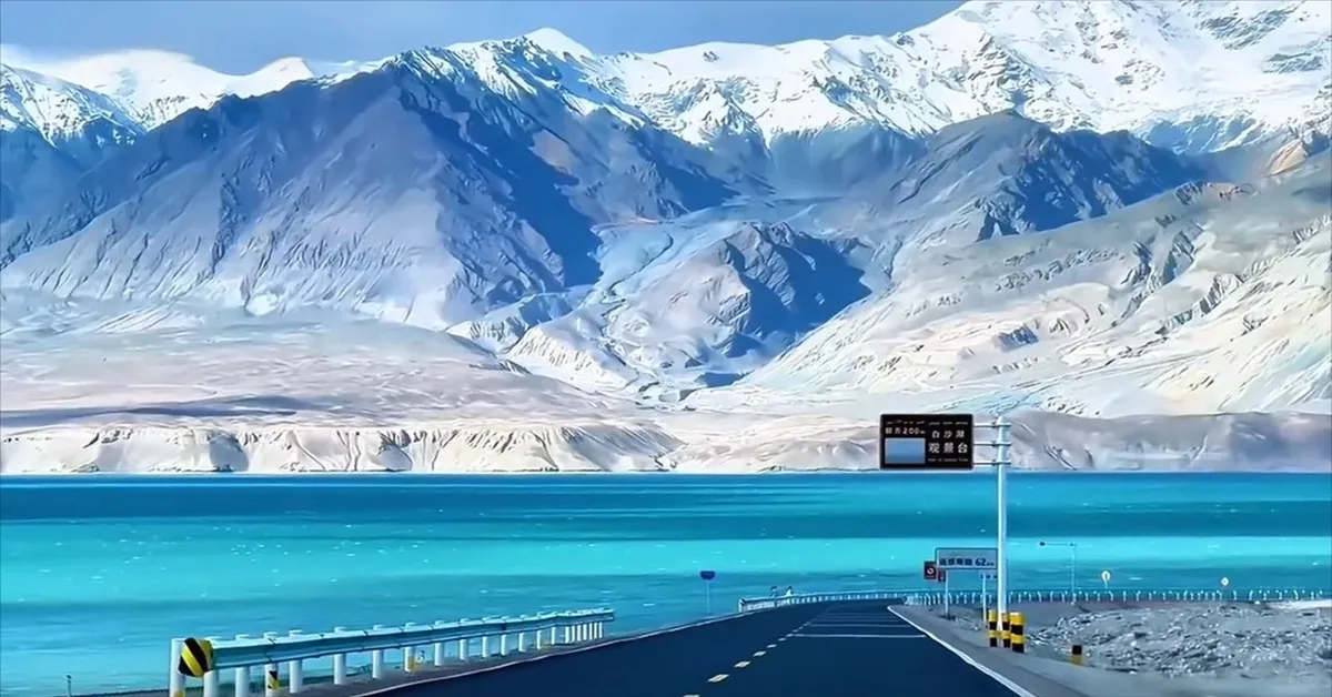 ทัวร์จีน ซินเจียงใต้ คัชการ์ ทะเลสาบไป๋ซาหู ทะเลสาบคาลาคู่เล่อ อู่เชี่ย (ไม่ลงร้าน)