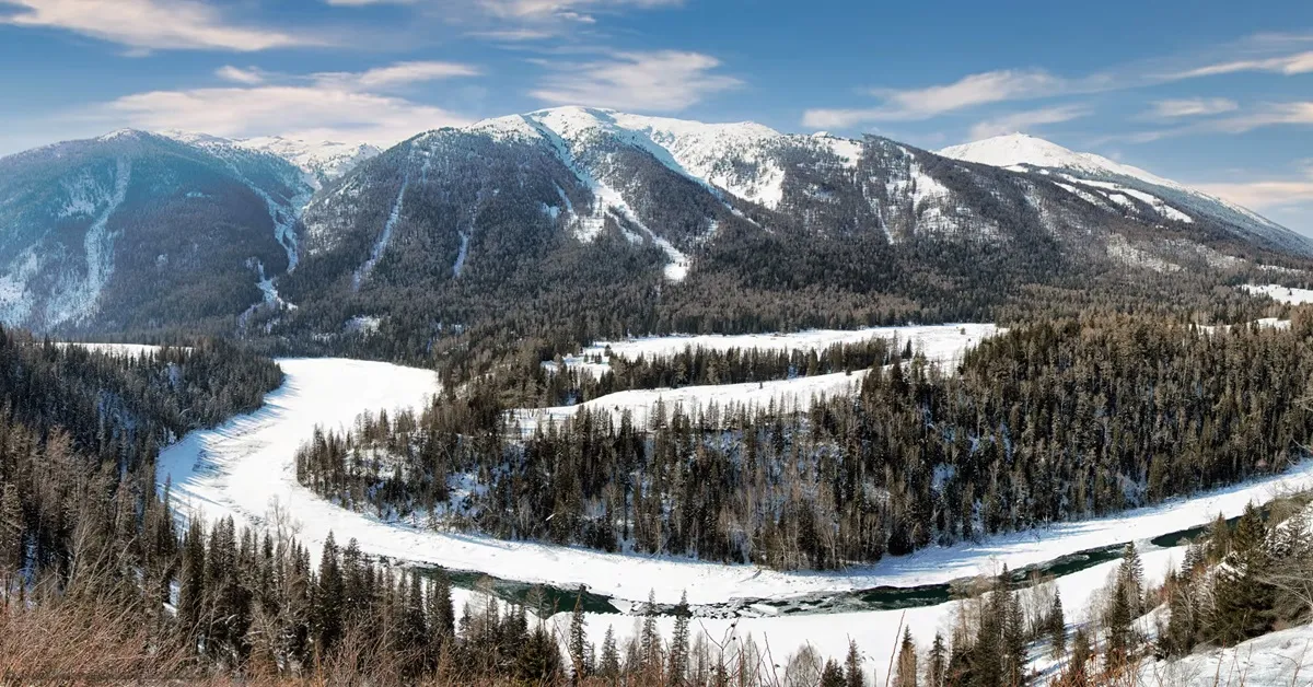 ทัวร์จีน ซินเจียงเหนือ อูลูมู่ฉี คานาสือ อาเล่อไท่ เหอมู่ ปู้เอ่อร์จิน ขุยถุน พักหมู่บ้านหิมะ และอุทยานคานาสือ (ไม่ลงร้าน)