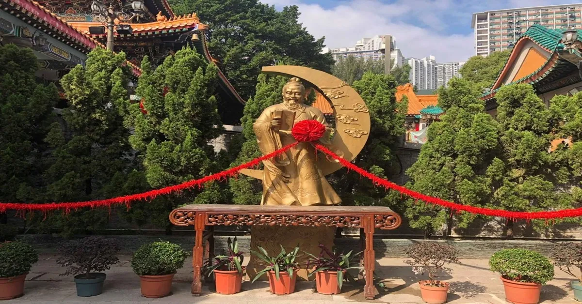 ทัวร์ฮ่องกง เซินเจิ้น สะพานแก้ว บ้านหิมะ และขอพรวัดหวังต้าเซียน (ลงร้าน)