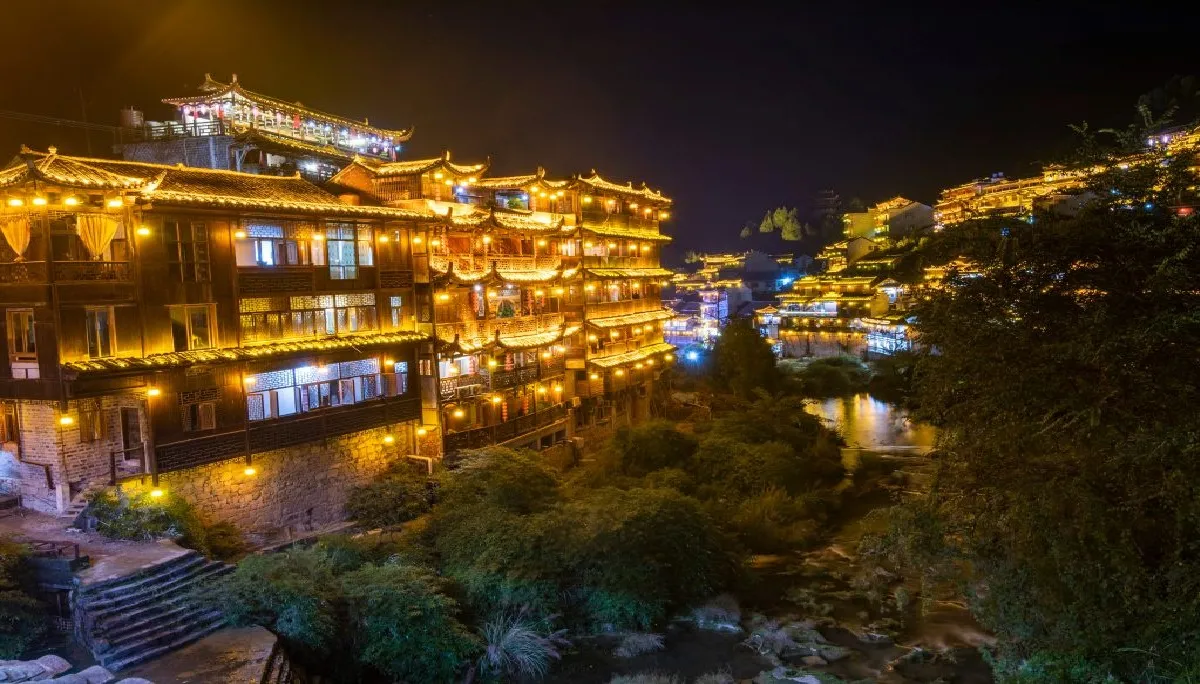 ทัวร์จีน บินตรงฉางซา จางเจียเจี้ย เฟิ่งหวง ฝูหรงเจิ้น (ไม่ลงร้าน)