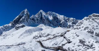 ทัวร์จีน คุนหมิงปีใหม่ ต้าลี่ แชงกรีล่า ลี่เจียง ขึ้นภูเขาหิมะมังกรหยก คาเฟ่หยุนถี่อั้น  (ไม่ลงร้าน)