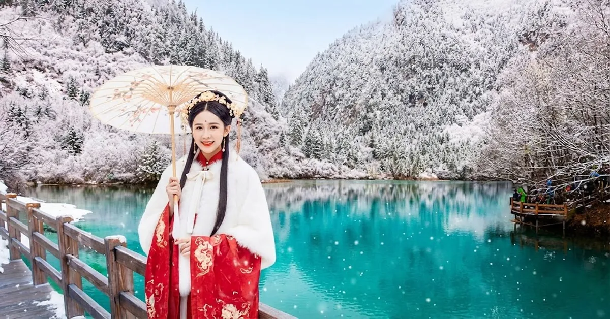 ทัวร์จีน ซุปตาร์...เฉิงตู จิ่วจ้ายโกว ปี้เผิงโกว ภูเขาสี่ดรุณี (ลงร้าน)