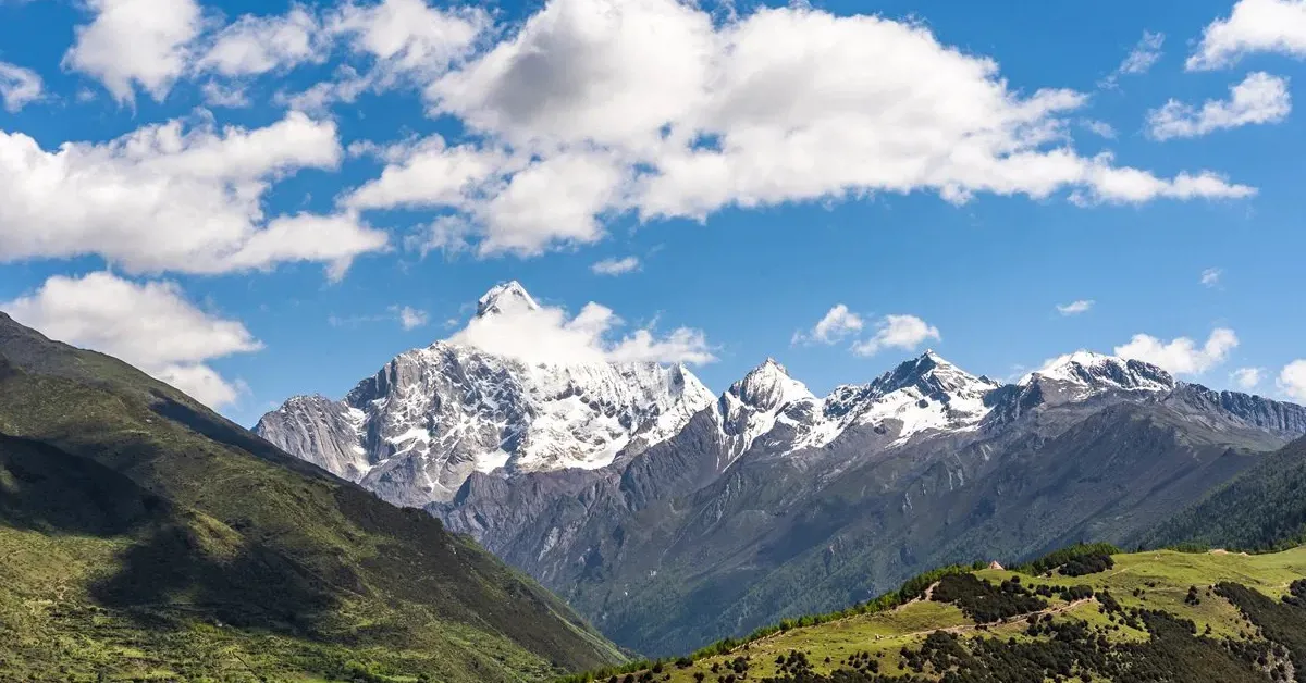 ทัวร์จีน ซุปตาร์ เฉิงตู สี่ดรุณี ม่านมุกแห่งขุนเขา (ลงร้าน)