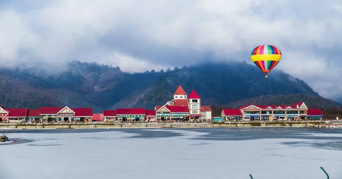 ทัวร์จีน เฉิงตู ธารน้ำสีฟ้า ขึ้นกระเช้าเที่ยว ภูเขาหิมะซีหลิง