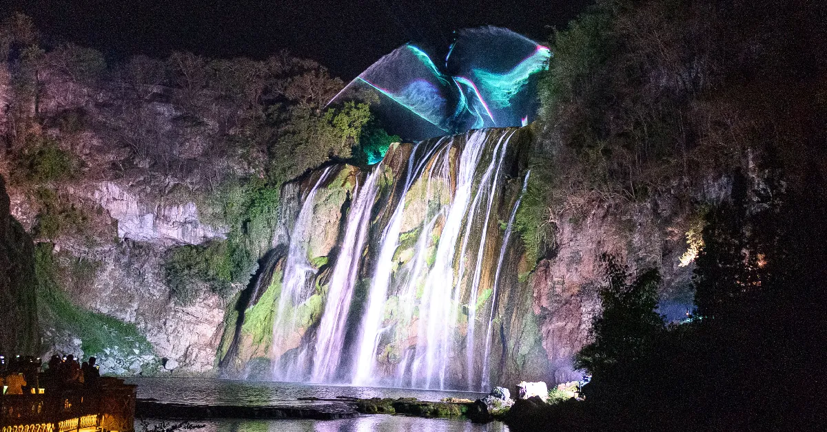 ทัวร์จีน กุ้ยหยาง น้ำตกหวงกั่วซู่ สะพานฮัวเจียงแกรนด์แคนยอน เทศกาลดอกไม้บาน (ไม่ลงร้าน)