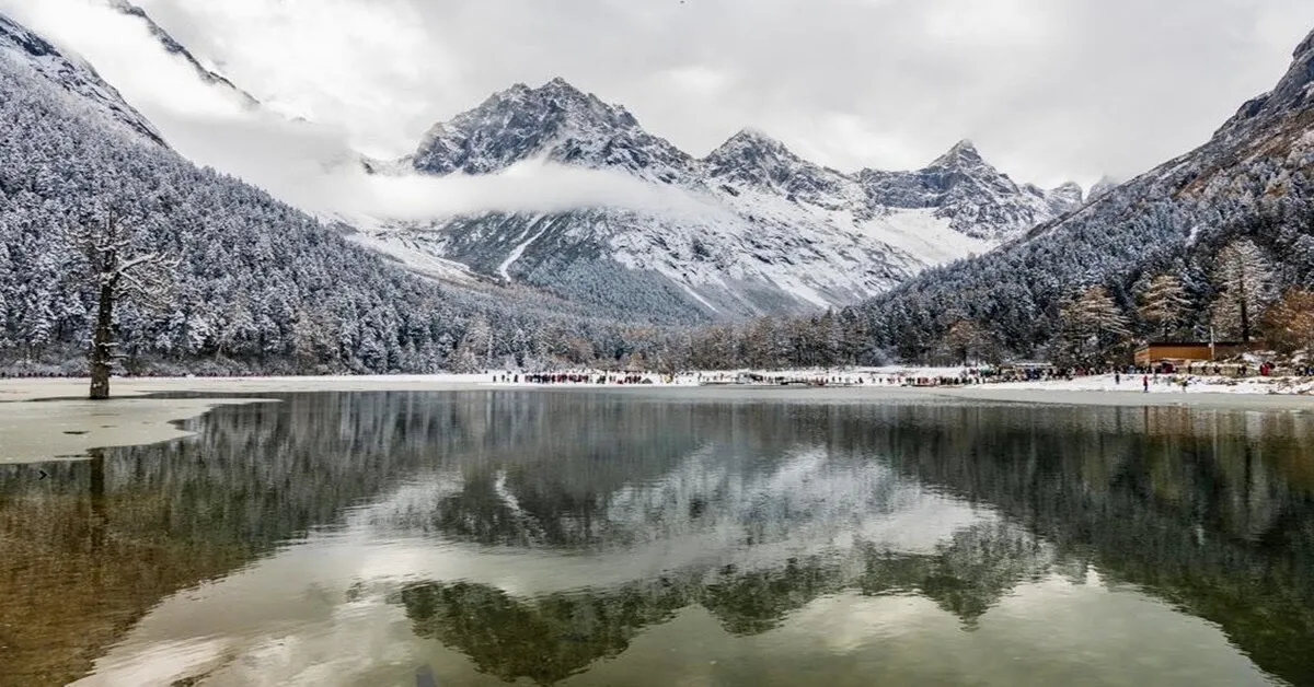 ทัวร์จีน เฉิงตู 3 อุทยาน สี่ดรุณี ปี้เผิงโกว ต๋ากูปิงชวน (ลงร้าน)