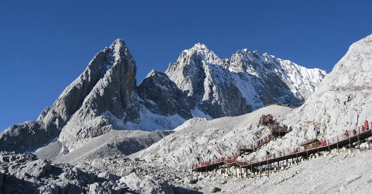 ทัวร์จีน ลี่เจียง ต้าหลี่ แชงกรีล่า ภูเขาหิมะมังกรหยก (ลงร้าน)