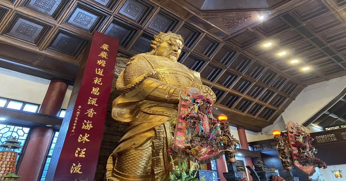 ทัวร์จีน ฮ่องกง เซินเจิ้น วัดกวนอู เมืองจำลองฮอลแลนด์ วัดแชกงหมิว วัดหวังต้าเซียน (ลงร้าน)