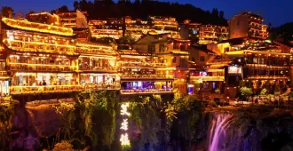 ทัวร์จีน  จางเจียเจี้ย ฟู่หรงเจิ้น เฟิ่งหวง เขาเทียนเหมินซาน ตึกมหัศจรรย์ 72 ชั้น (ไม่ลงร้าน)