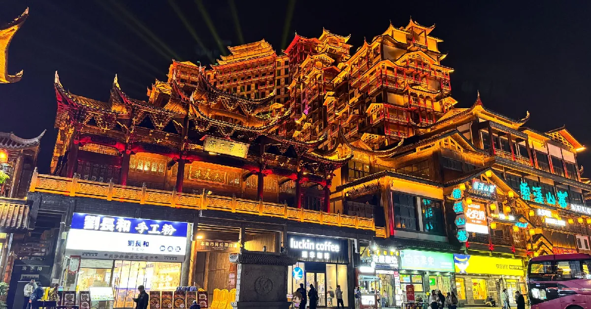 ทัวร์จีน ซุปตาร์ จางเจียเจี้ย เฟิ่งหวง ฟูหรงเจิ้น ตึกมหัศจรรย์ 72 (ลงร้าน)