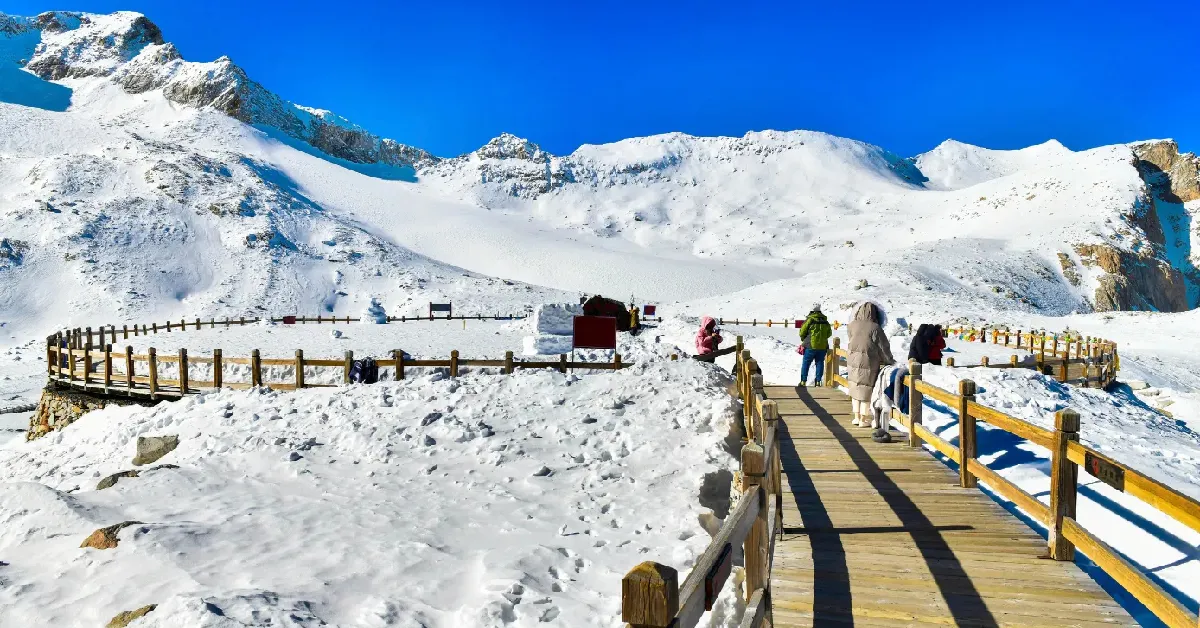 ทัวร์จีน เฉิงตู จิ่วจ้ายโกว ต๋ากู่กลาเซียร์ (ไม่ลงร้าน)