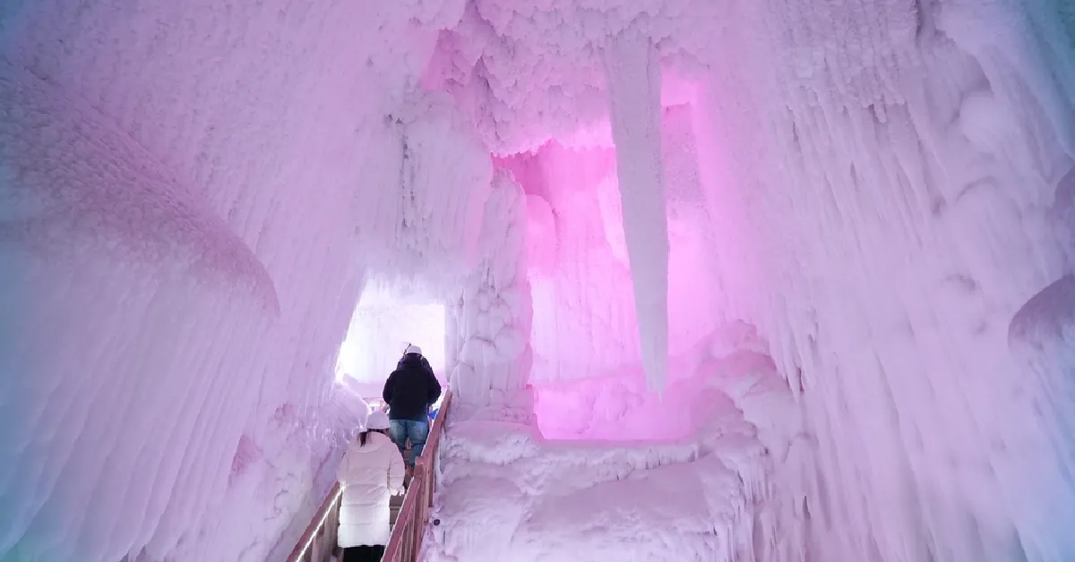 ทัวร์จีน ซีอาน ยวี่นเฉิง เหยียยนอัน  ภูเขาอวิ๋นชิว ถ้ำน้ำแข็ง (ไม่ลงร้าน)