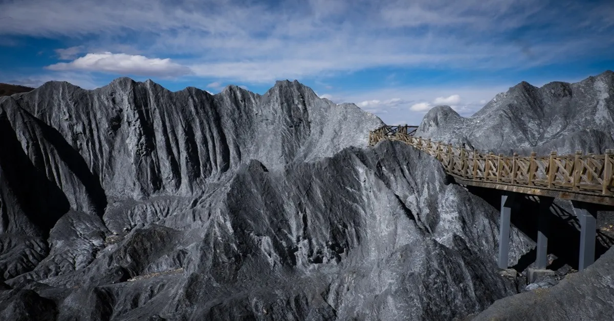 ทัวร์จีน เฉิงตู หุบเขาแพนด้า อุทยานหินดำ ทุ่งหญ้าถ่งกง (ไม่ลงร้าน)