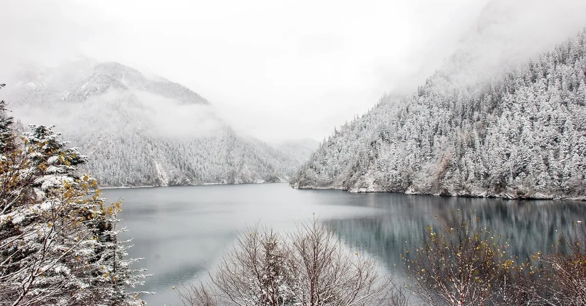 ทัวร์จีน ทัวร์คุณธรรม เฉิงตู จิ่วจ้ายโกว นั่งรถไฟความเร็วสูง ภูเขาหิมะการ์เซียต๋ากู่ปิงชวน (ไม่ลงร้าน)