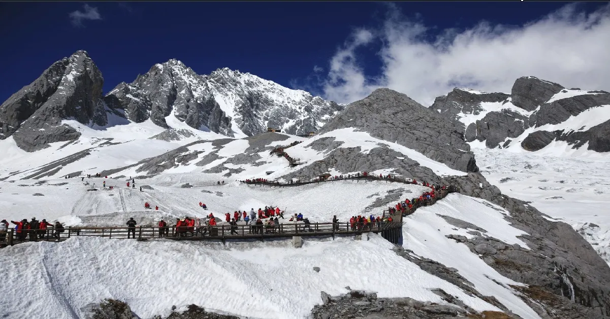 ทัวร์จีน ลี่เจียง แชงกรีล่า อารยธรรมมรดกโลก หุบเขาพระจันทร์สีน้ำเงิน เขาหิมะมังกรหยก (ลงร้าน)
