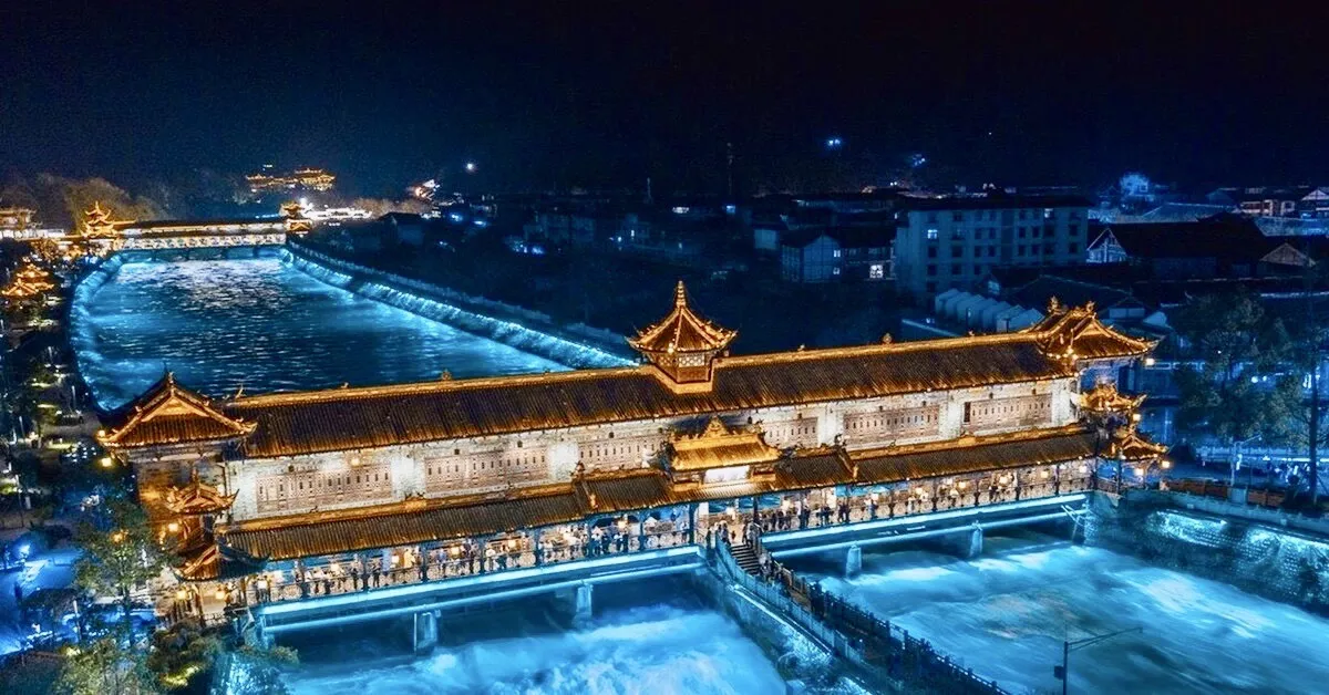 ทัวร์จีน เฉิงตู ตูเจียงเอี้ยน หุบเขาแพนด้า สะพานหนานเฉียว (ลงร้าน)