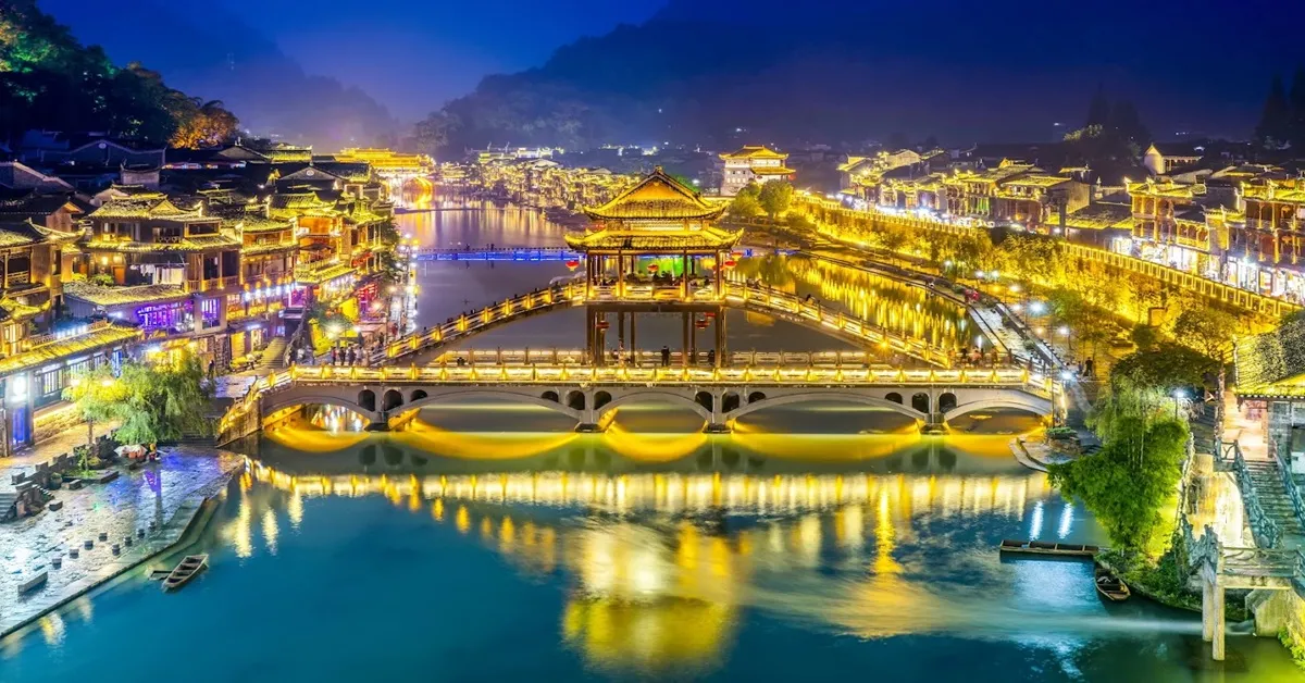 ทัวร์จีน ฉางซา จางเจียเจี้ย เมืองโบราณเฟิ่งหวง ฟูหรงเจิ้น (ไม่ลงร้าน)