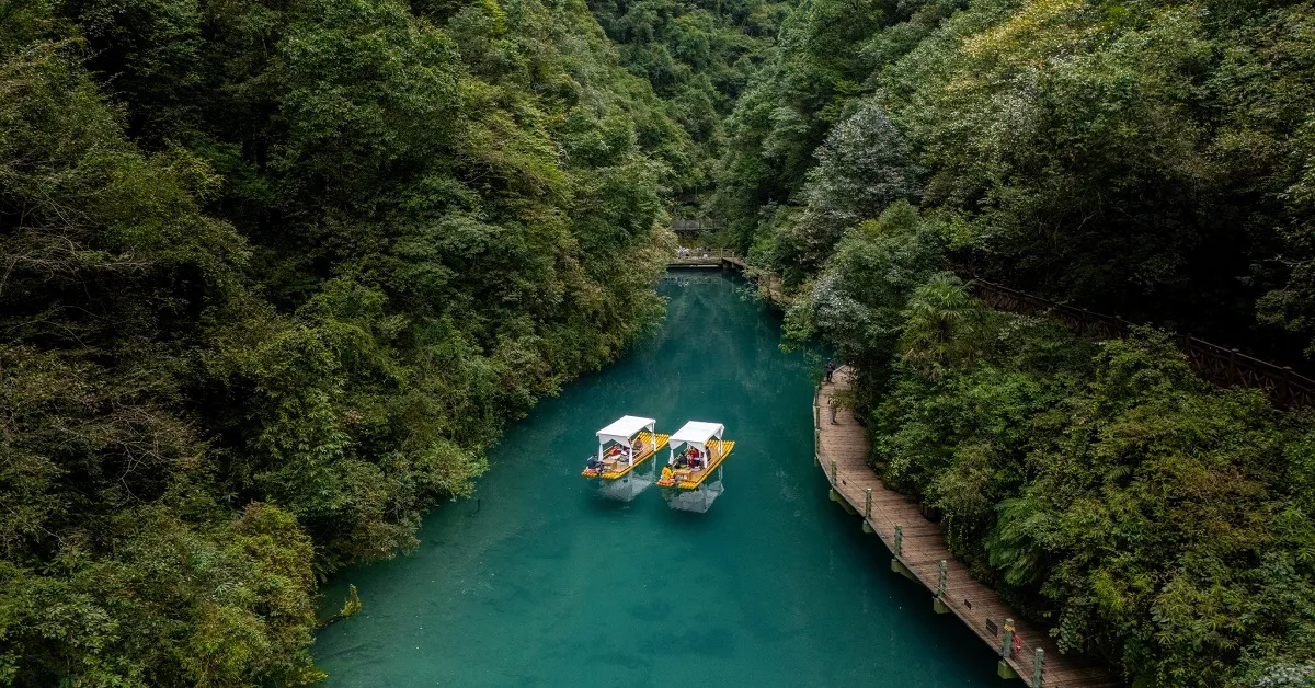 ทัวร์จีนคุณธรรม ฉงชิ่ง เอินซือ  เเกรนด์แคนยอนผิงซาน ล่องเรือแม่น้ำก้งสุ่ย (ไม่ลงร้าน)