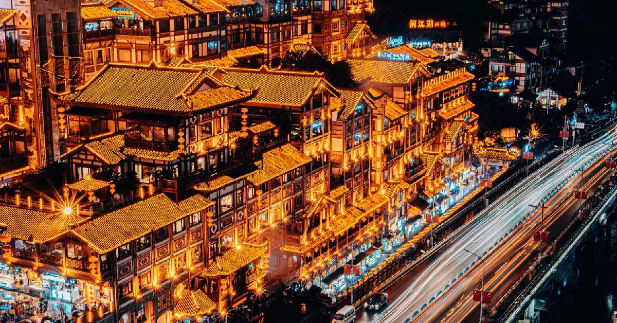 ทัวร์จีน ฉงชิ่ง หงหยาต้ง รถไฟทะลุตึก นั่งกระเช้าชมวิวแม่น้ำแยงซีเกียง (อิสระ 1 วัน+ไม่ลงร้าน)