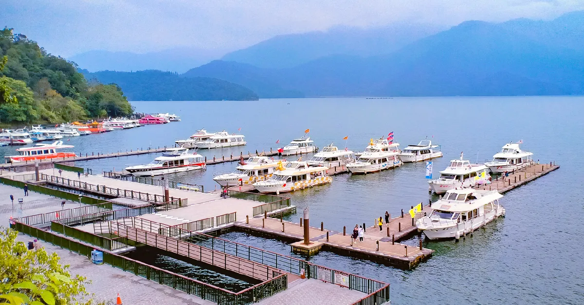 ทัวร์ไต้หวัน ซุปตาร์ ไทเป อาลีซาน สุริยันจันทรา (ลงร้าน)