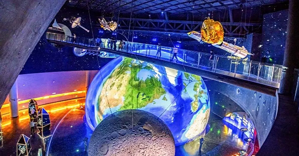 ทัวร์จีน มหัศจรรย์ เซี่ยงไฮ้ พิพิธภัณฑ์ดาราศาสตร์เซี่ยงไฮ้ เซี่ยงไฮ้สโนว์เวิลด์ (ไม่ลงร้าน)