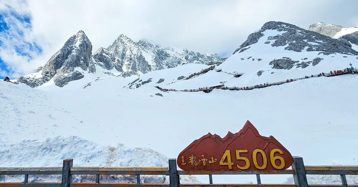 ทัวร์จีน คุนหมิง ต้าหลี่ ลี่เจียง แชงกรีล่า นั่งกระเช้าพิชิตภูเขาหิมะมังกรหยก (ไม่ลงร้าน)