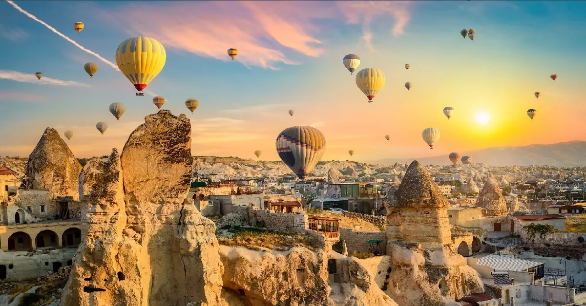 Turkiye Istanbul Canakkale Pamukkale Cappadocia Trojan Horse - ทัวร์ตุรเคีย อิสตันบูล ชานัคคาเล่ ปามุคคาเล่ คัปปาโดเกีย ม้าไม้เมืองทรอย ขึ้นยอดเขาเออร์ซีเยส (บินภายใน 1 ขา)