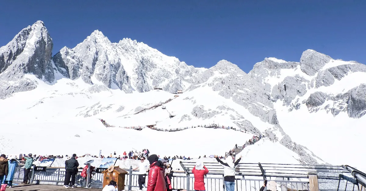 ทัวร์จีน คุนหมิง ต้าหลี่ ลี่เจียง ภูเขาหิมะมังกรหยก (ลงร้าน)