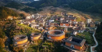 ทัวร์จีน ซัวเถา บ้านดินถู่โหลว อาบน้ำแร่สปาทะเล ถนนคนเดินเสี่ยวกงหยวน (ไม่ลงร้าน) 