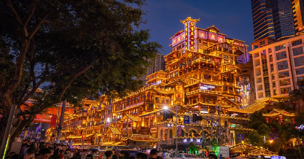 ทัวร์จีน ฉงชิ่ง อู่หลง อุทยานหลุมฟ้า 3 สะพานสวรรค์ รถไฟทะลุตึก หงหยาต้ง (ไม่ลงร้าน)