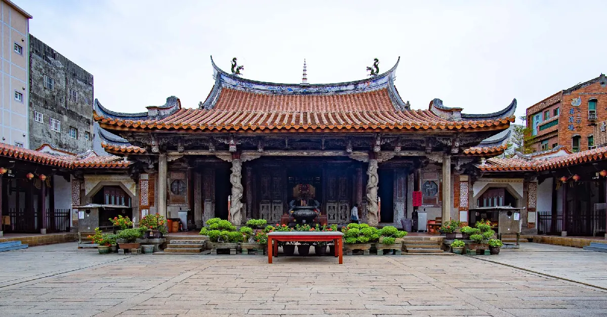 ทัวร์ไต้หวัน อาลีซาน จิ๋วเพิ่น วัดหลงซาน (อิสระ 1 วัน+บินตรงเชียงใหม่+ลงร้าน)