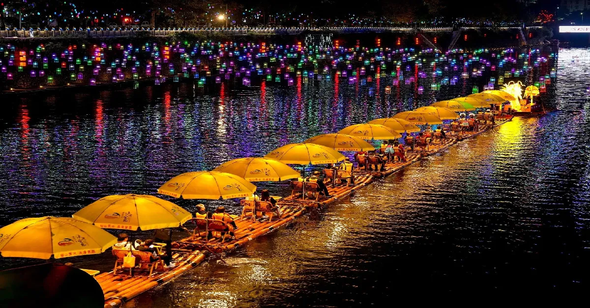 ทัวร์จีน ฉงชิ่ง เอินซือ ถ้ำเถิงหลง ล่องเรือมังกร (ไม่ลงร้าน)