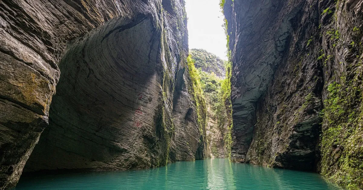 ทัวร์จีน เอินซือ ซานเสีย อุทยานผิงซาน (ไม่ลงร้าน)