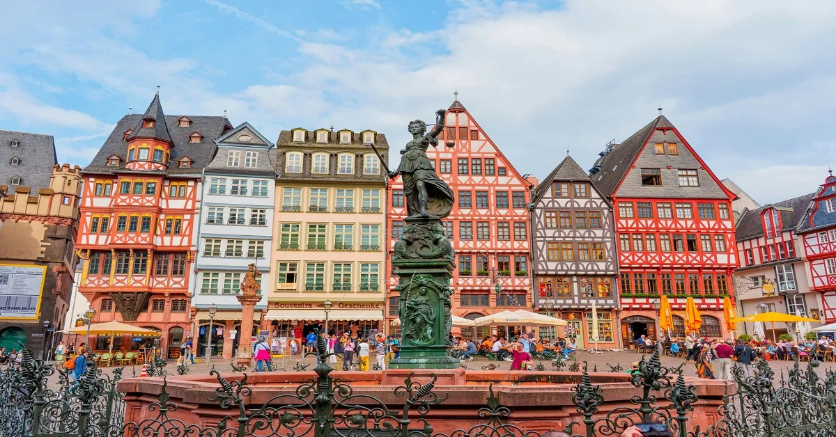 ทัวร์ยุโรป บินตรง เยอรมนี ฝรั่งเศส สวิตเซอร์แลนด์ ออสเตรีย อิตาลี จัตุรัสโรเมอร์