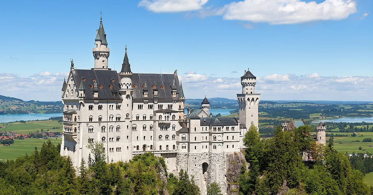 Europe Germany Austria Czech Republic Slovakia Hungary Neuschwanstein Castle Hallstatt Prague Bratislava Castle Danube River Cruise - ทัวร์ยุโรป เยอรมนี ออสเตรีย สาธารณรัฐเช็ก สโลวาเกีย ฮังการี ปราสาทนอยชวานสไตน์ หมู่บ้านฮัลล์สตัทท์ กรุงปราก ปราสาทบราติสลาวา ล่องเรือแม่น้ำดานูบ