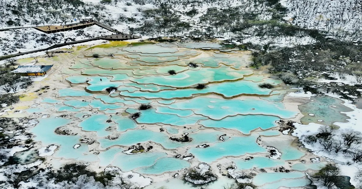 ทัวร์จีน เฉิงตู เที่ยว 3 อุทยาน จิ่วจ้ายโกว หวงหลง ต๋ากู่ปิงชวน (ไม่ลงร้าน)