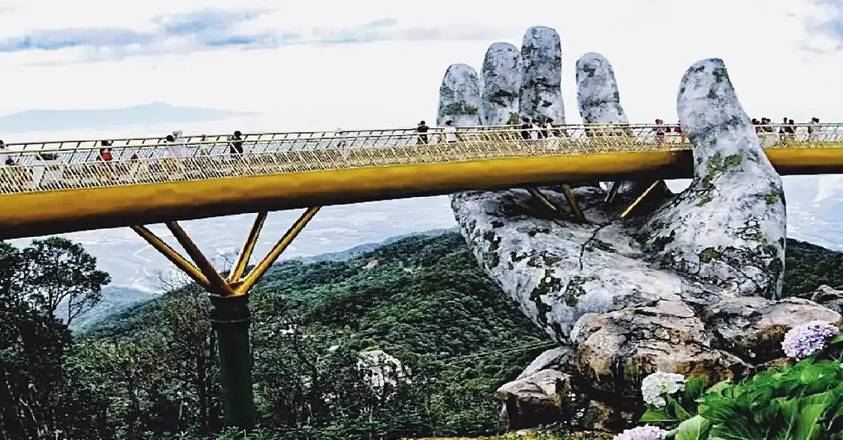 ทัวร์เวียดนาม ดานัง เว้ ฮอยอัน พักบานาฮิลล์ ชมสะพานสีทอง (ลงร้าน)