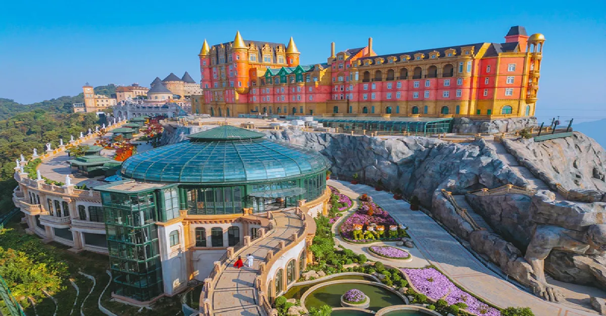 ทัวร์เวียดนาม ดานัง ฮอยอัน บานาฮิลล์ นั่งกระเช้าชมสะพานมือสีทอง (ลงร้าน)