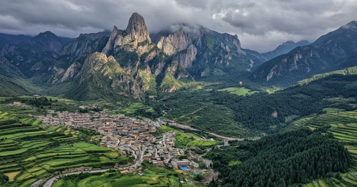 ทัวร์จีน จิ่วไจ้โกว โค้งแม่น้ำหวงเหอ ทุ่งหญ้ากานหนาน วัดลาปูหลวง หมู่บ้านหินโบราณ จากาน่า (ไม่ลงร้าน)