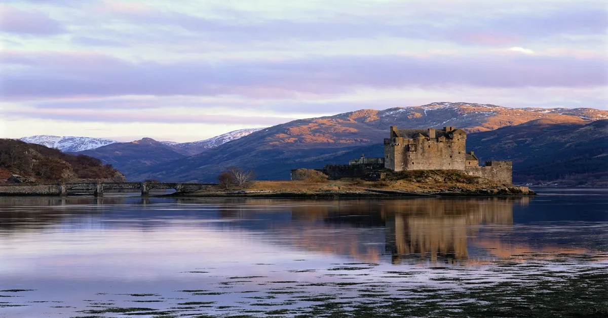 Grand Scotland England Eilean Donan Castle - ทัวร์แกรนด์ สกอตแลนด์ อังกฤษ โรงกลั่นสกอตวิสกี้ ล่องเรือทะเลสาบล็อคเนสส์ ปราสาทไอลีนโดนัน 