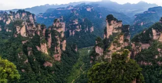 ทัวร์จีน จางเจียเจี้ย ฉางซา มหัศจรรย์เขาเทียนเหมินซานและเมืองโบราณฟูหรงเจิ้น (ลงร้าน)