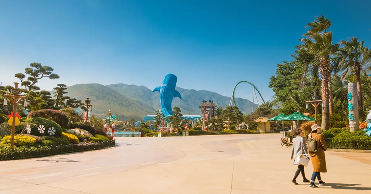 ทัวร์จีน กวางเจา จูไห่ มหัศจรรย์อาณาจักร Chimelong Ocean Kingdom ช้อปปิ้ง POP MART เช็คอินแลนด์มาร์คดัง (ไม่ลงร้าน)