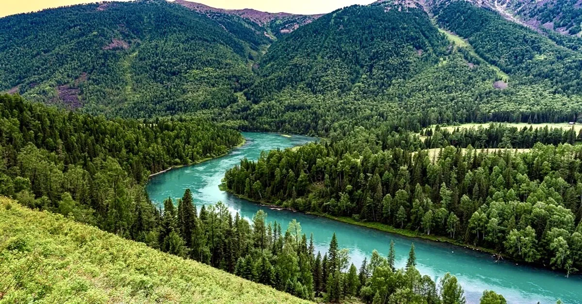 ทัวร์จีน ซินเจียงเหนือ อูรูมูฉี ปู้เอ่อร์จิน หมู่บ้านเหอมู่ ทะเลสาบคานาสือ เมืองปีศาจอู่เอ่อเหอ (ไม่ลงร้าน)