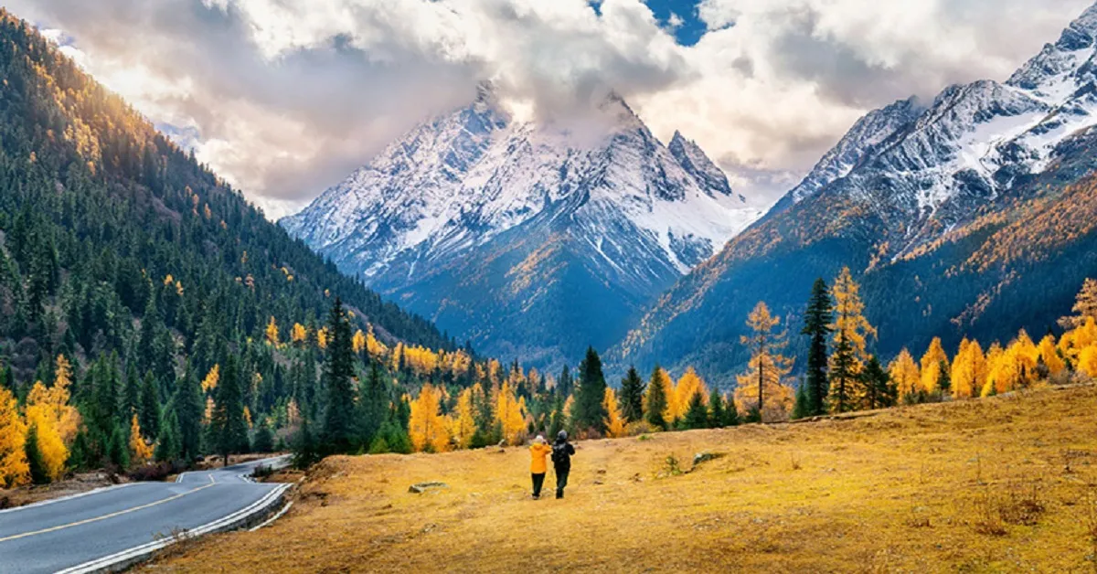 ทัวร์จีน เฉิงตู ภูเขาสี่ดรุณี สะพานโบราณหนานเฉียว (ลงร้าน)