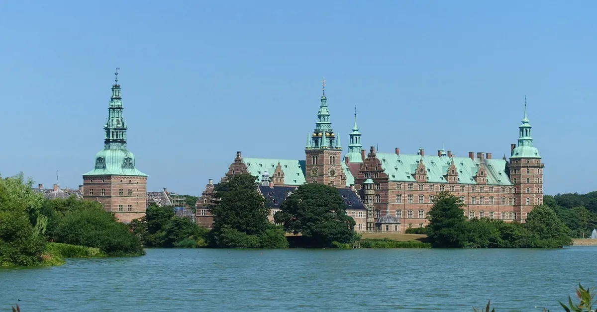 Europe Denmark Norway Sweden  Finland Scandinavia Frederiksborg Castle - ทัวร์ยุโรป เดนมาร์ก นอร์เวย์ สวีเดน ฟินแลนด์ สแกนดิเนเวีย ปราสาทเฟรเดอริคส์บอร์ก 