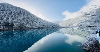 ทัวร์จีน เฉิงตู สี่ดรุณี จิ่วจ้ายโกว เที่ยว 2 มรดกโลกทางธรรมชาติ นั่งรถไฟความเร็วสูง (ไม่ลงร้าน) 