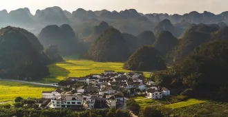 ทัวร์จีน คุนหมิง ภูเขาหมื่นยอด ทะเลสาบว่างเฟิงหู หุบเหวน้ำตกร้อยสายหม่าหลิงเหอ