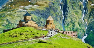 ทัวร์จอร์เจีย ทบิลิซี กูดาอูริ บอร์โจมิ คาซเบกี้ อุพลิสชิเค ป้อมนาริกาลา