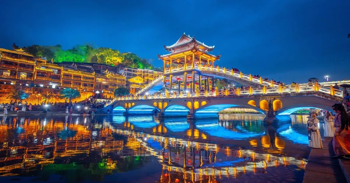 ทัวร์จีน ฉางซา จางเจียเจี้ย ฟูหรงเจิ้น เมืองโบราณฟ่งหวง